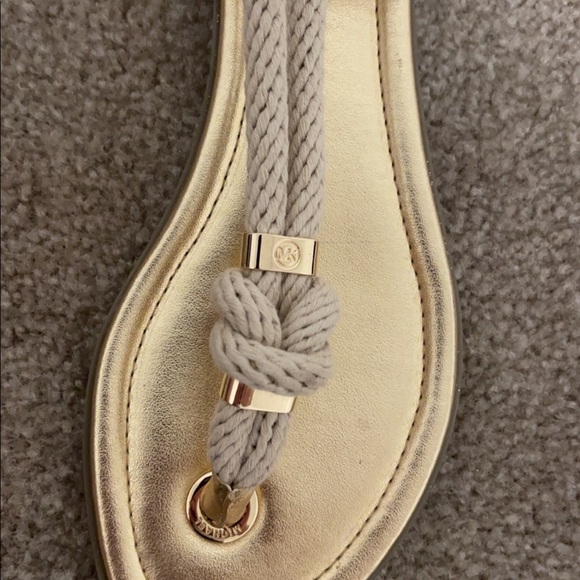 MK cute Sandals - Picture 7 of 7